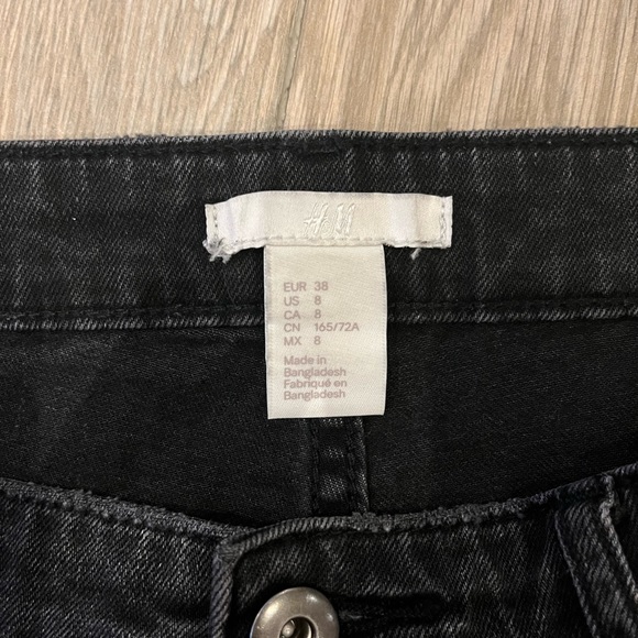 Black jean shorts size US 8 - Picture 6 of 7